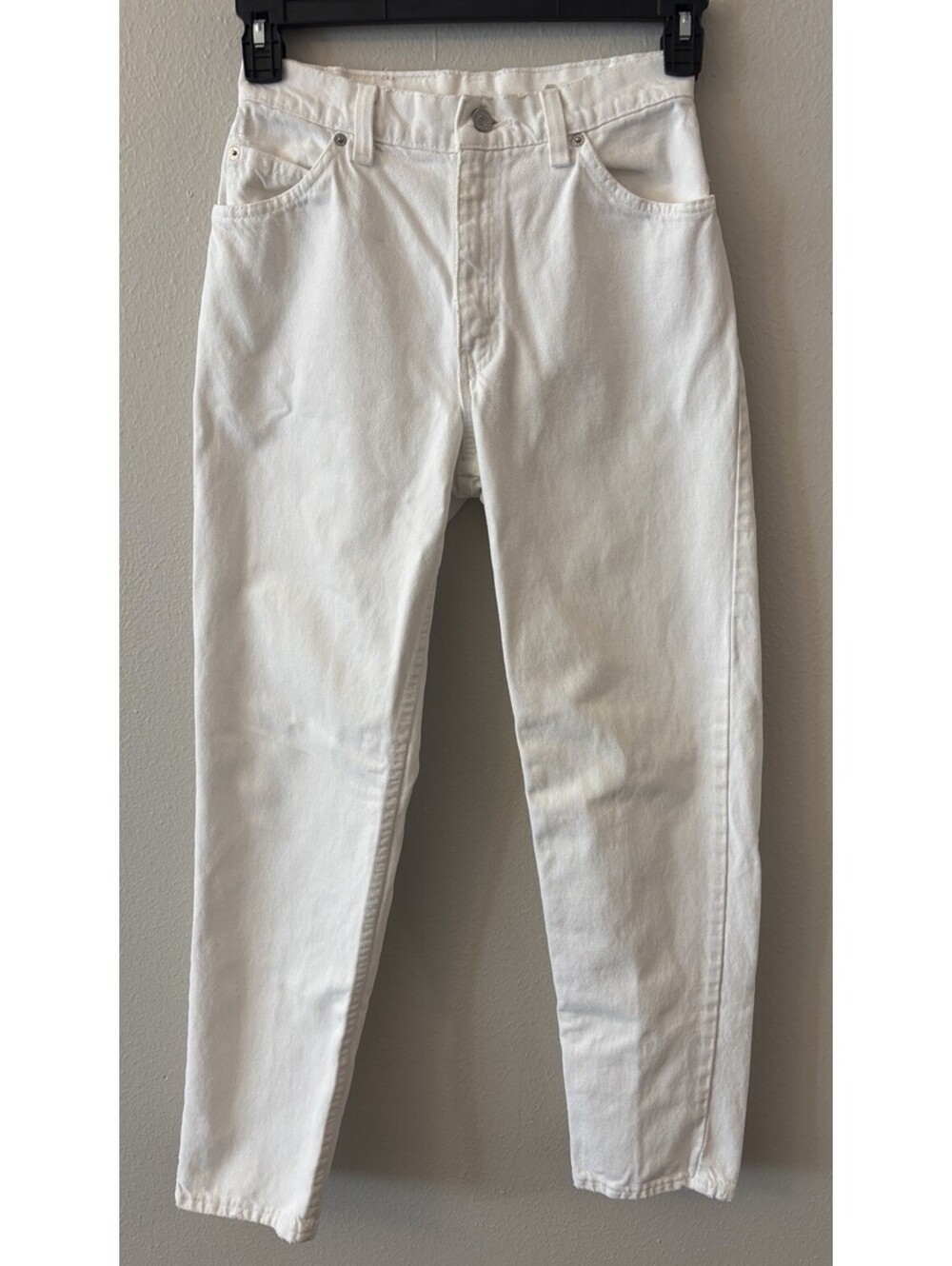 Vintage Levi’s 950 Orange Tab Women’s White Relaxed Fit Tapered Leg Jeans Size 6